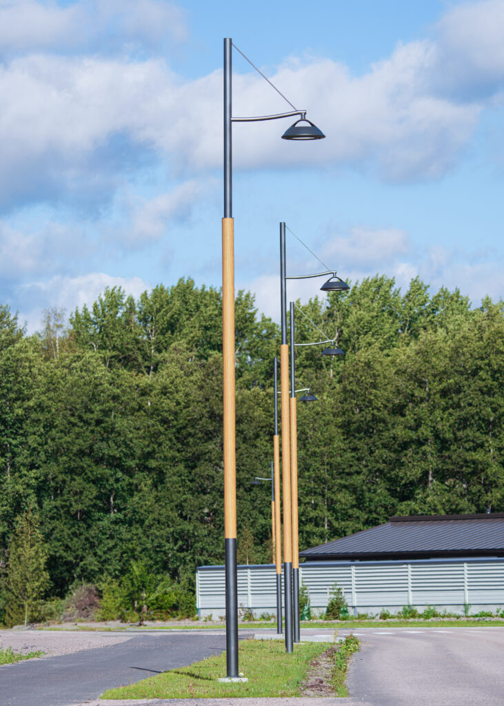 Blurred ELEMENT istuu ympäristöönsä